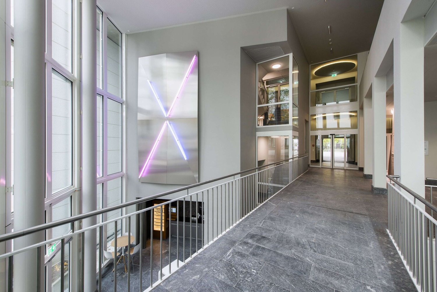 ufficio di 610m²