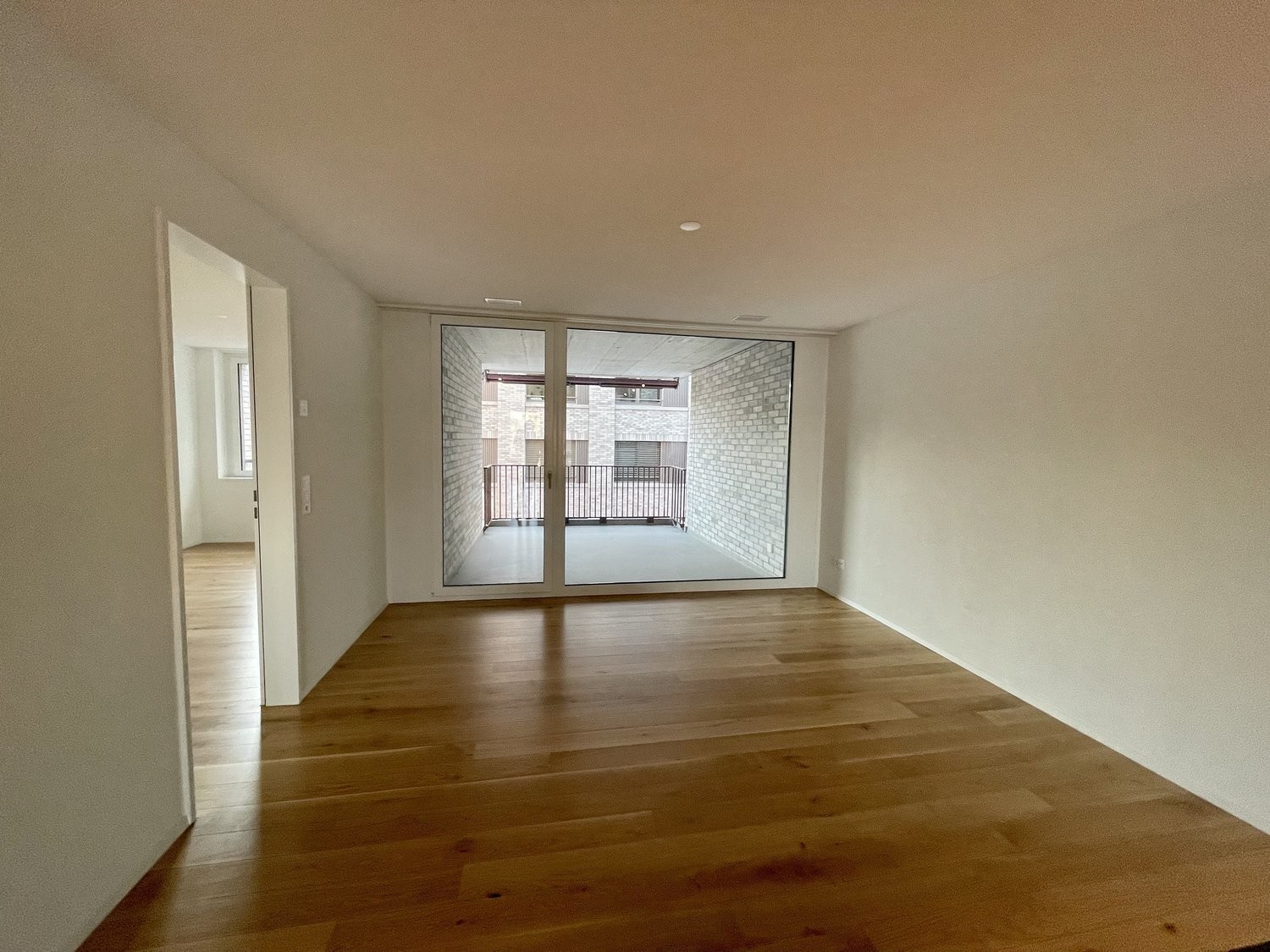 Appartamento mansardato di 3 ½ locali, foto 2 di 6