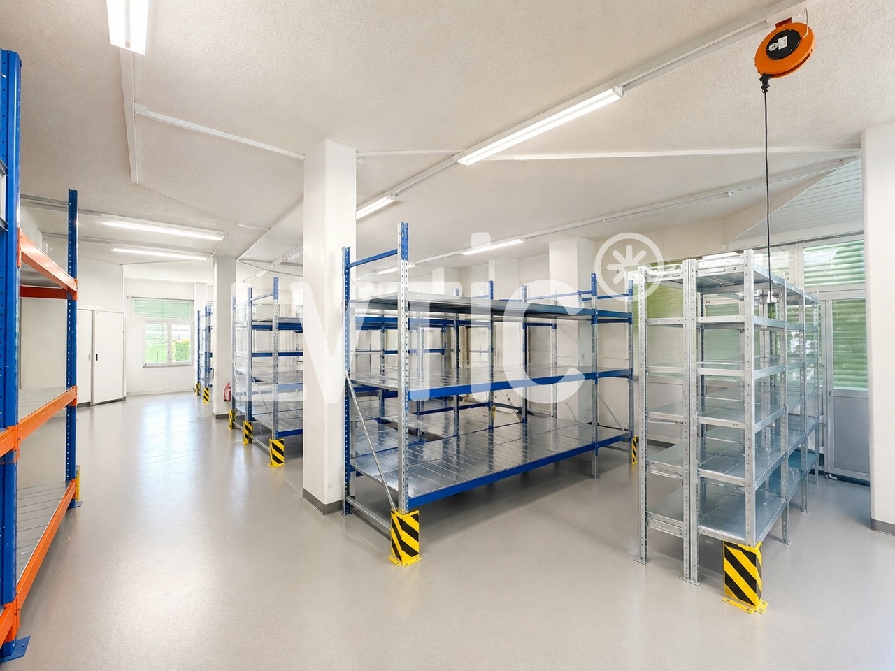 700m² atelier
