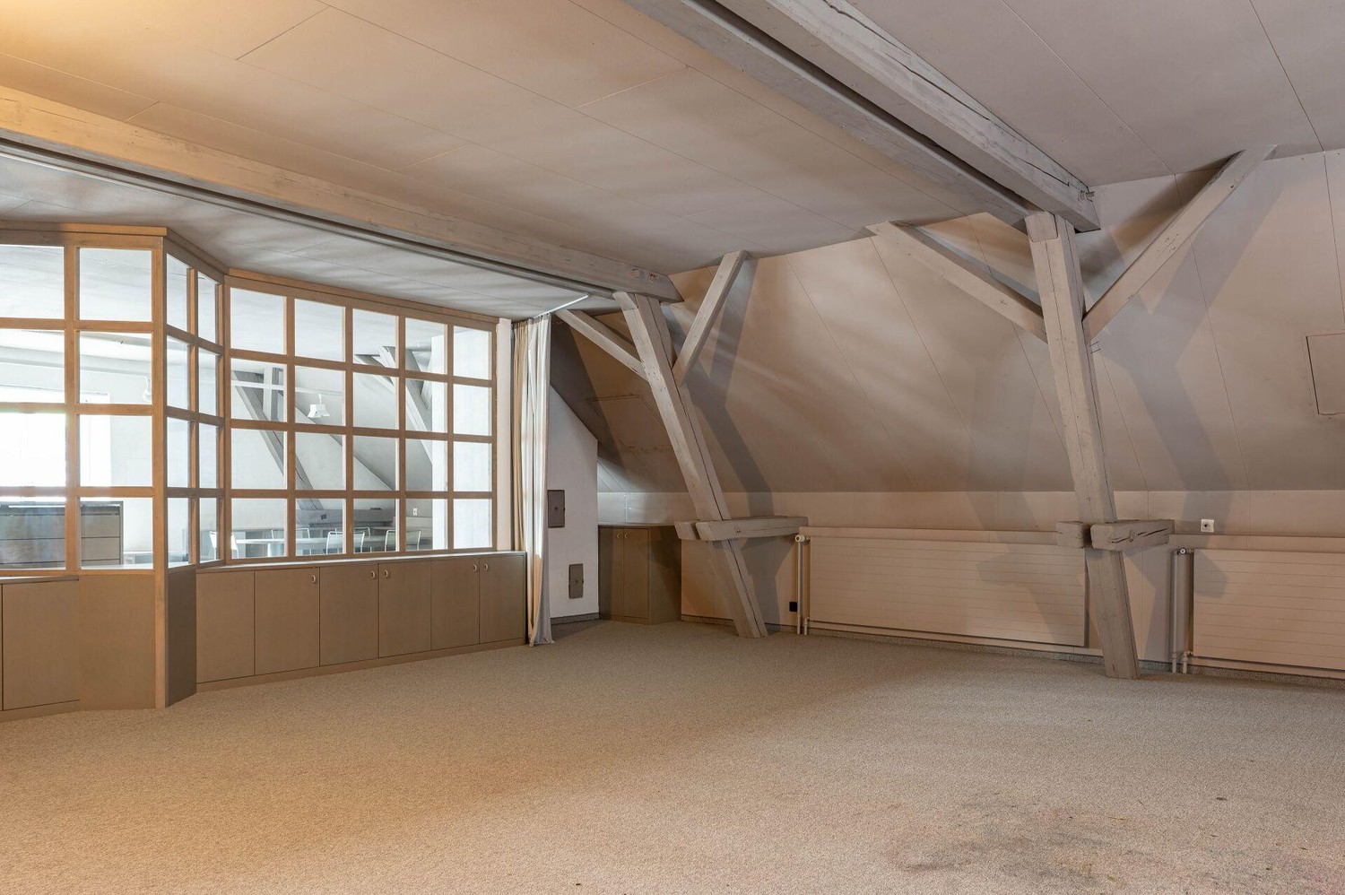 165m² commercial