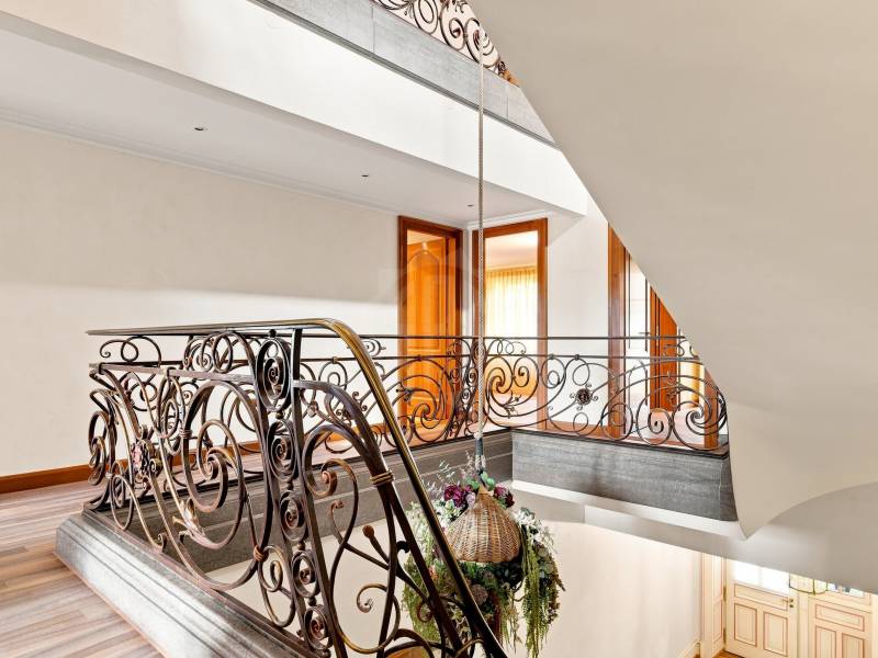 Casa singola di 6 locali, foto 9 di 10