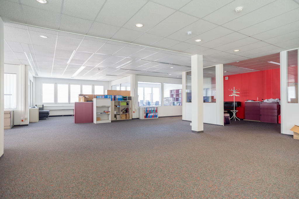 250m² bureau