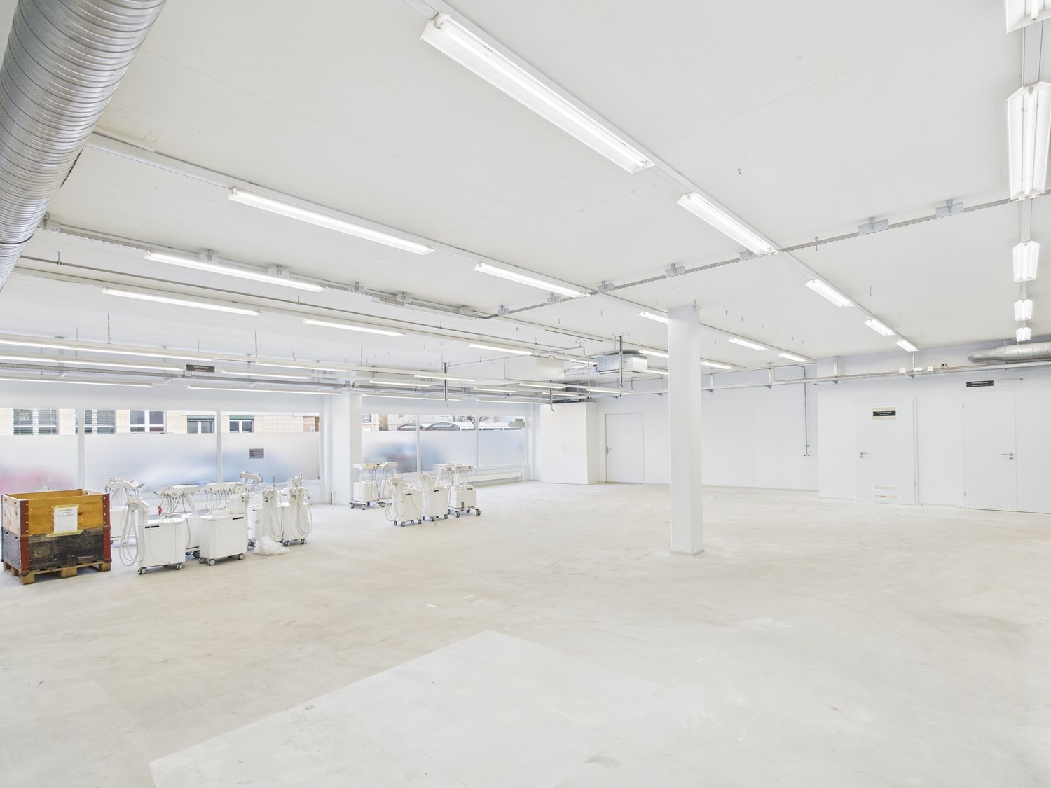 1043m² commerciale