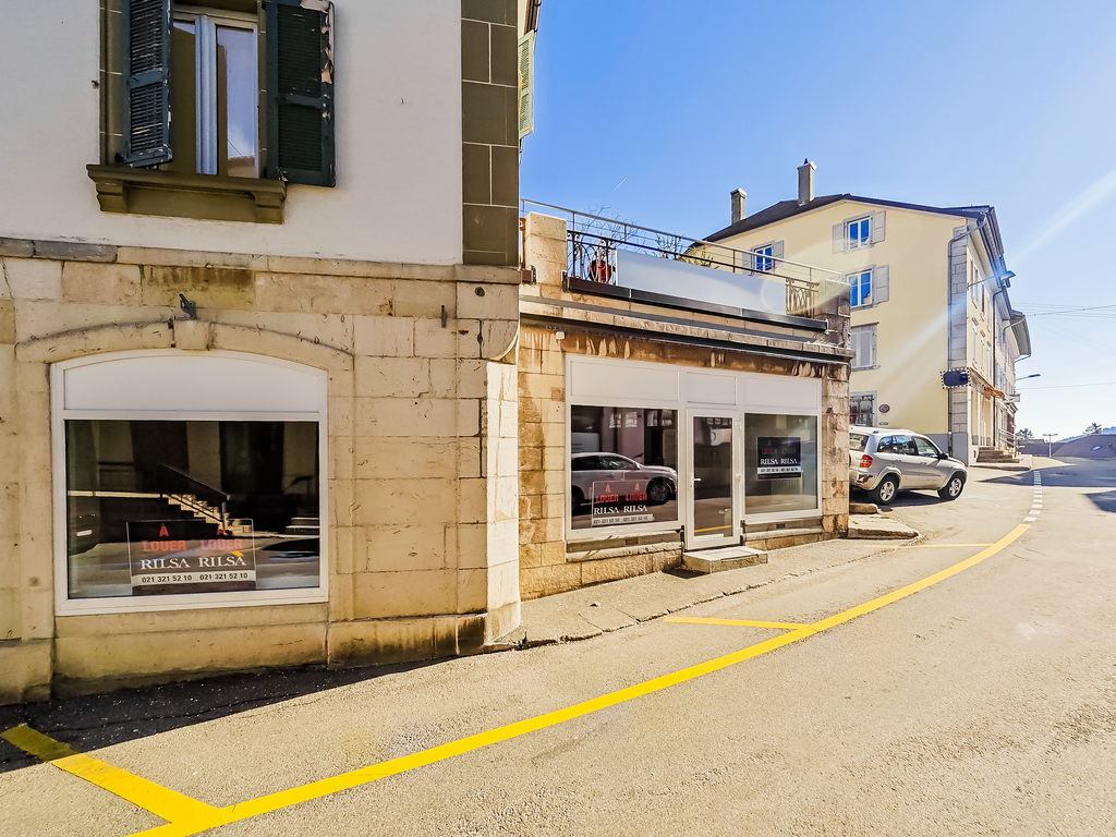 90m² commerciale