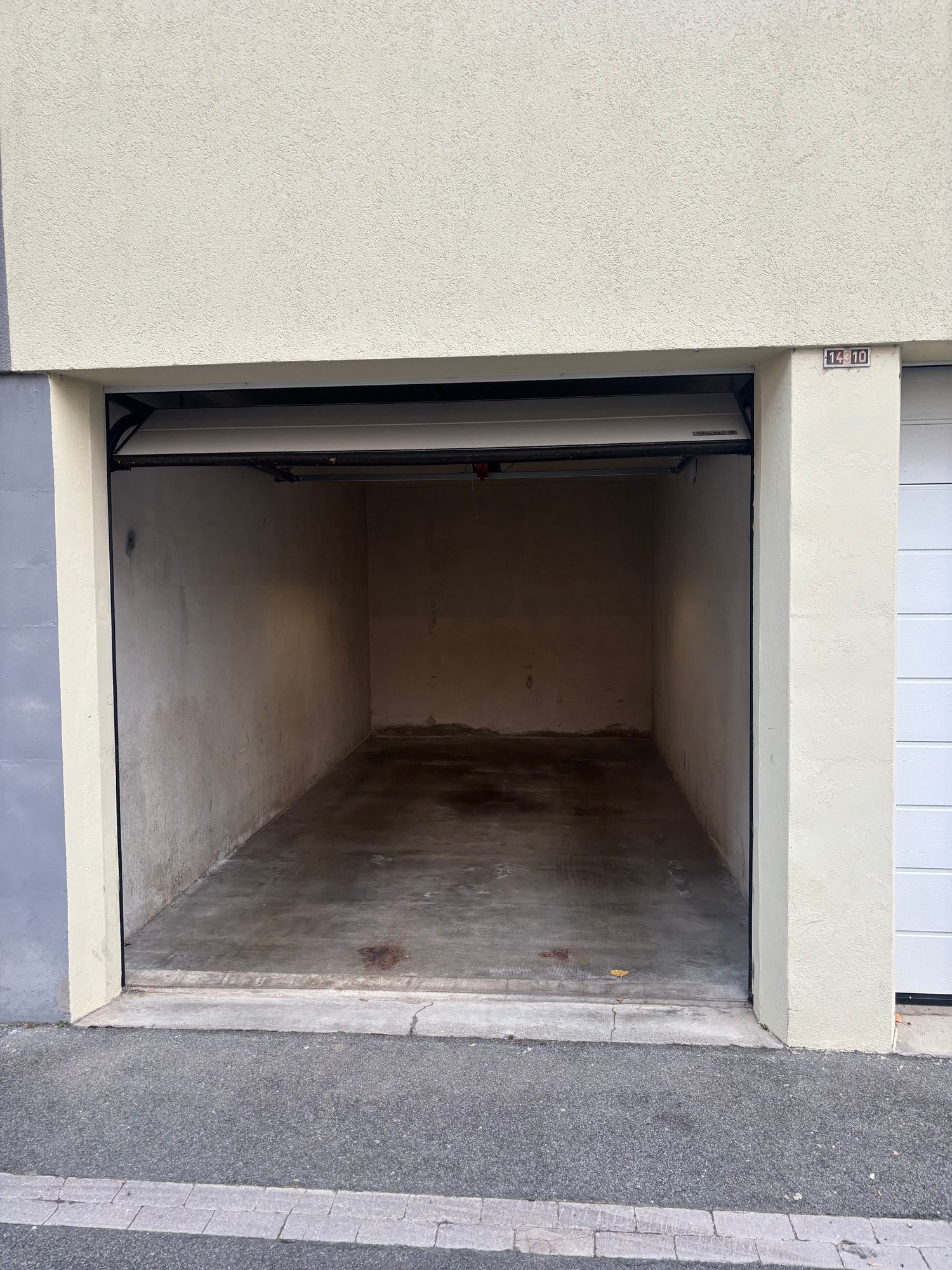Garage singolo, foto 2 di 2