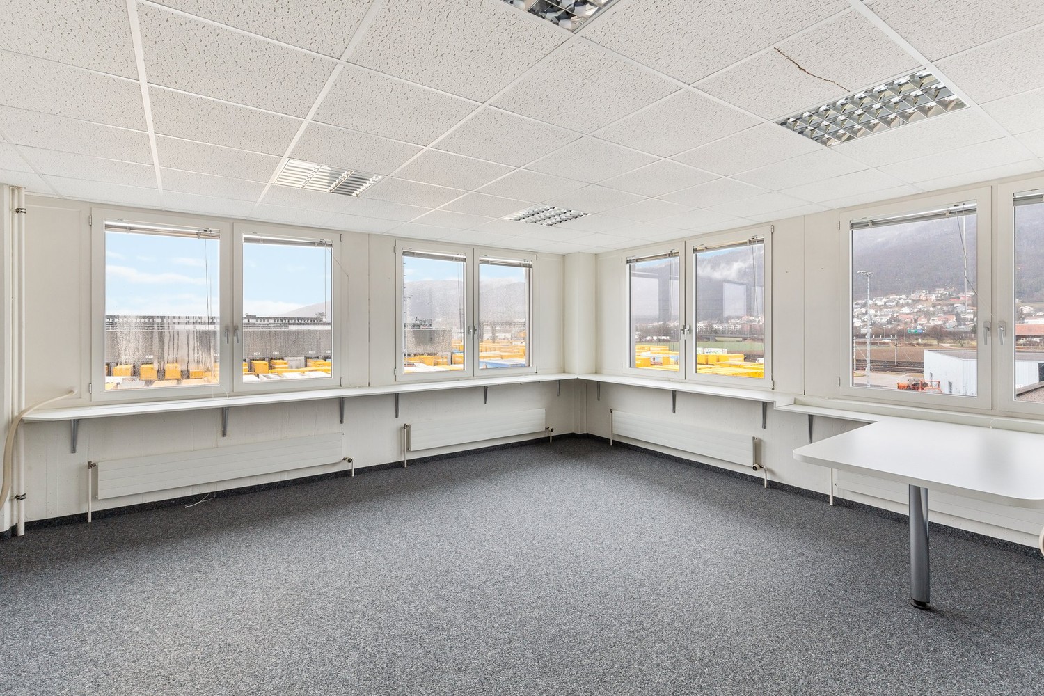 576m² bureau