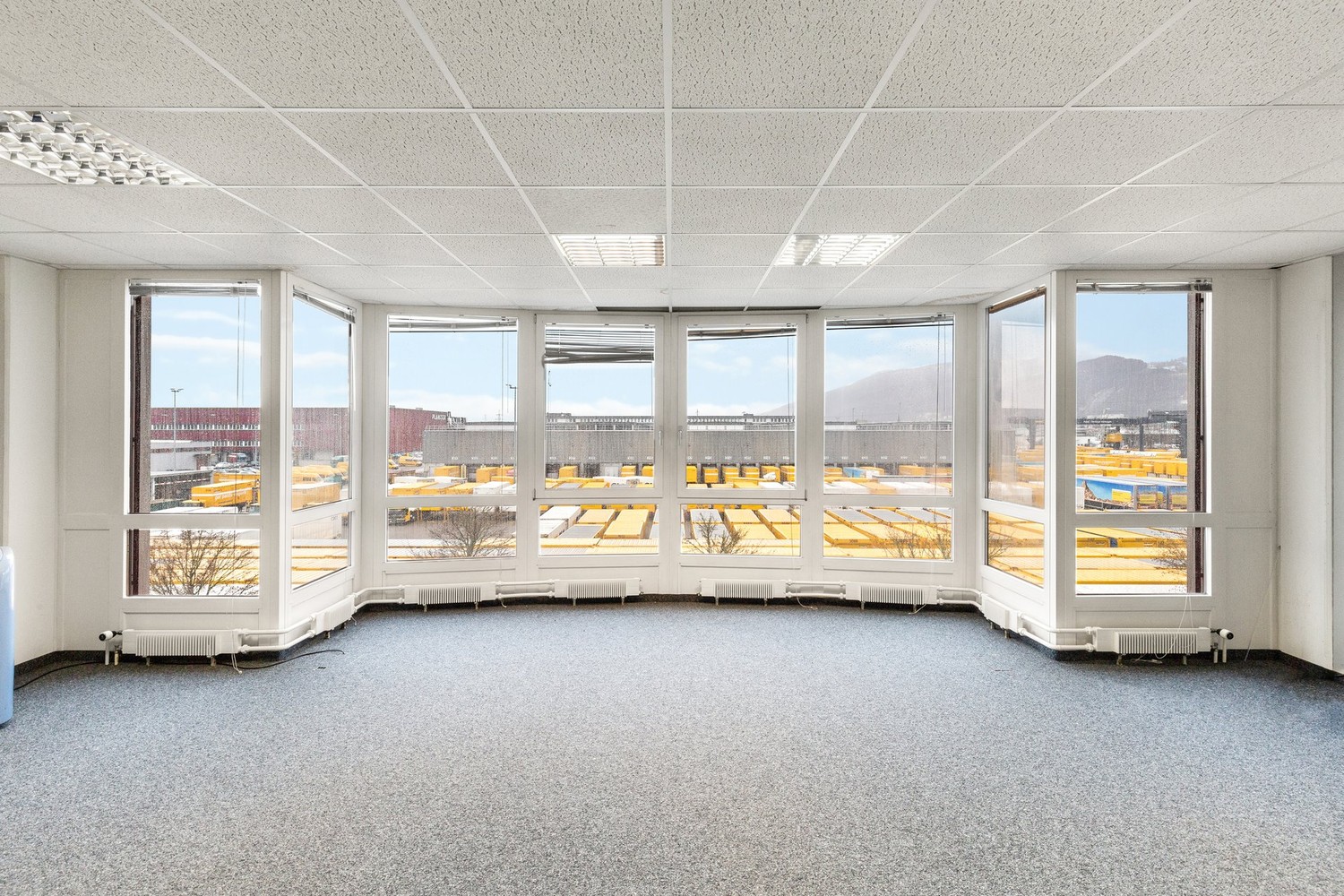 576m² bureau