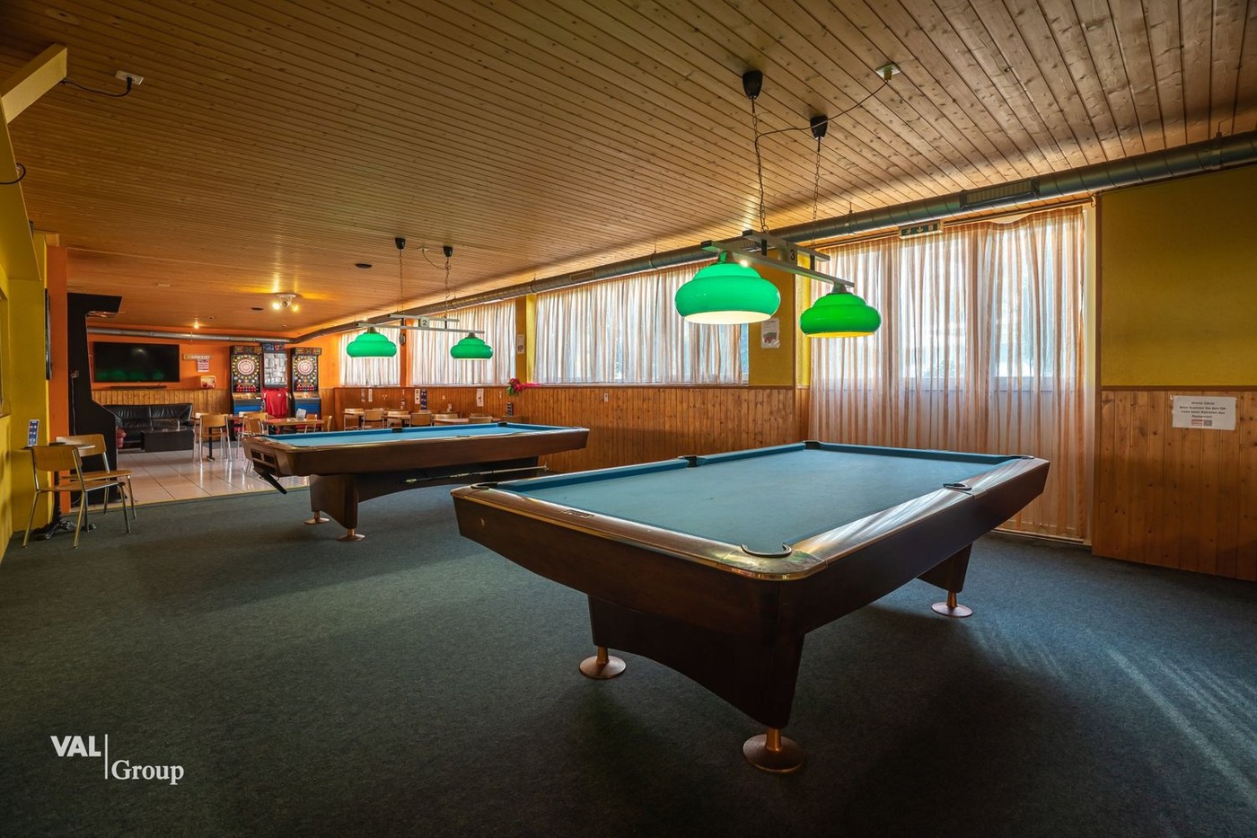 Living / commercial building