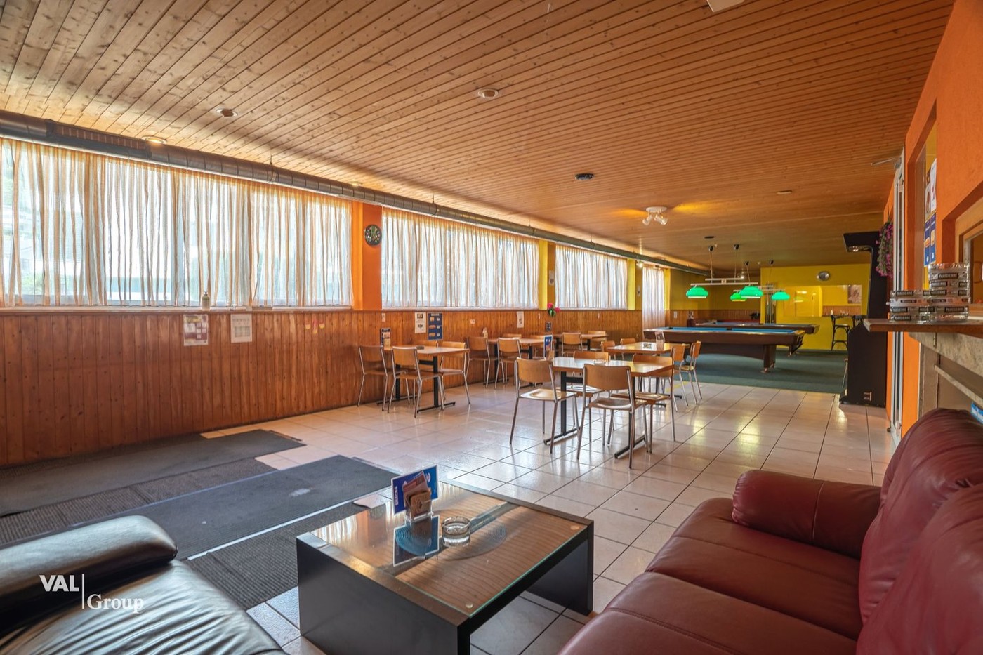 Living / commercial building