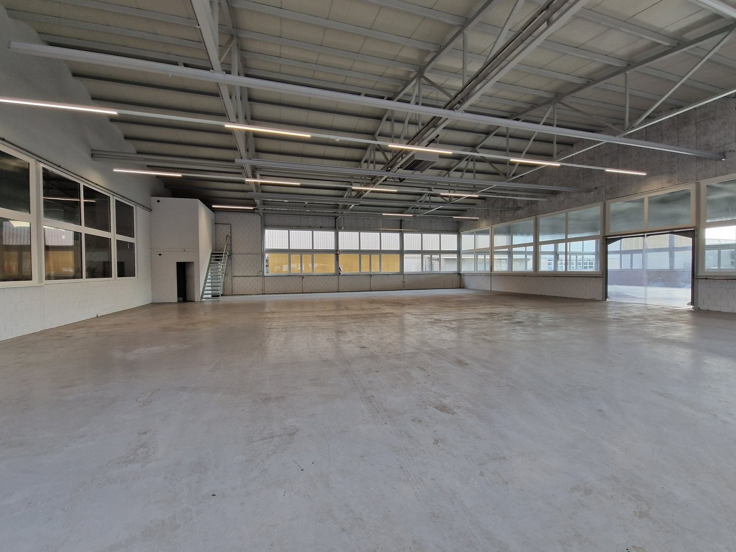 721m² commerciale