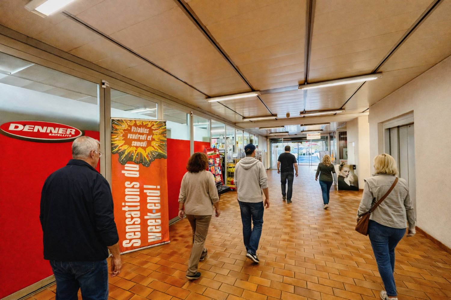 102m² arcade, foto 2 di 3