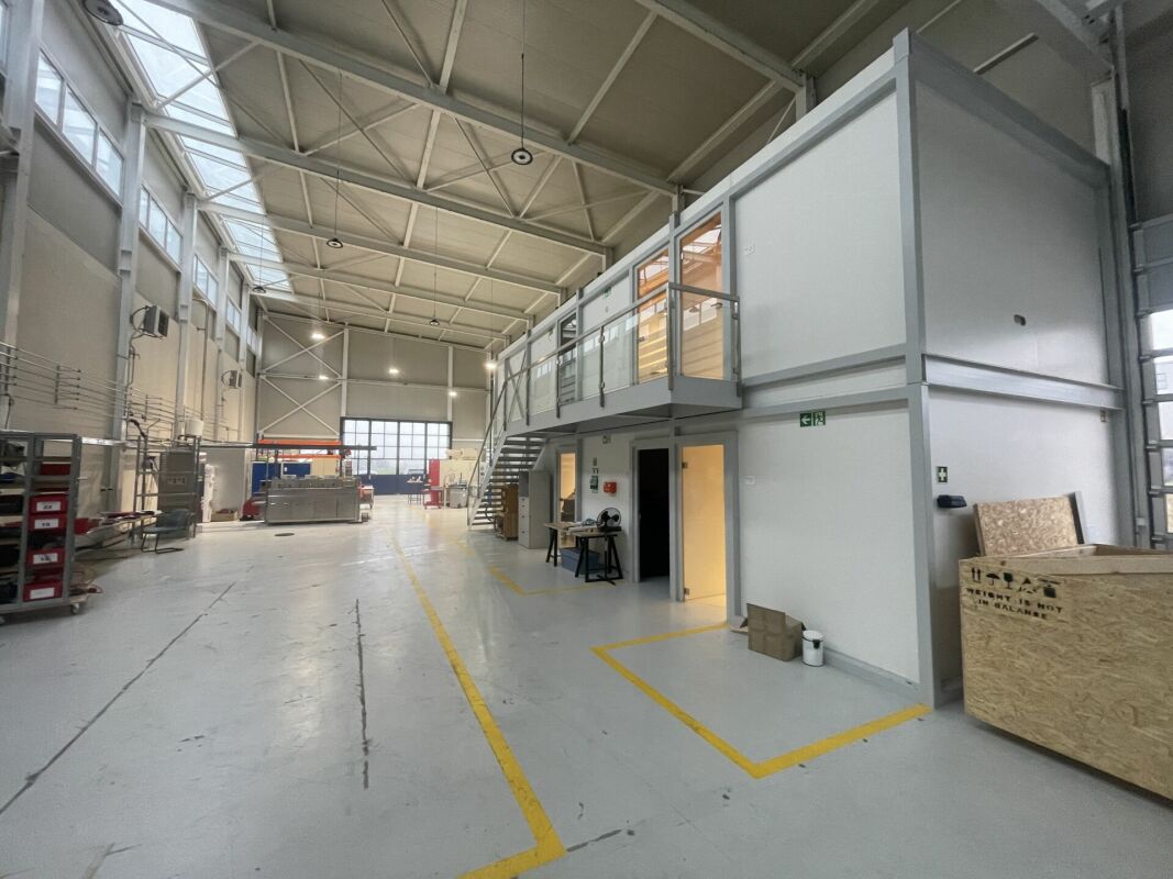 580m² ufficio
