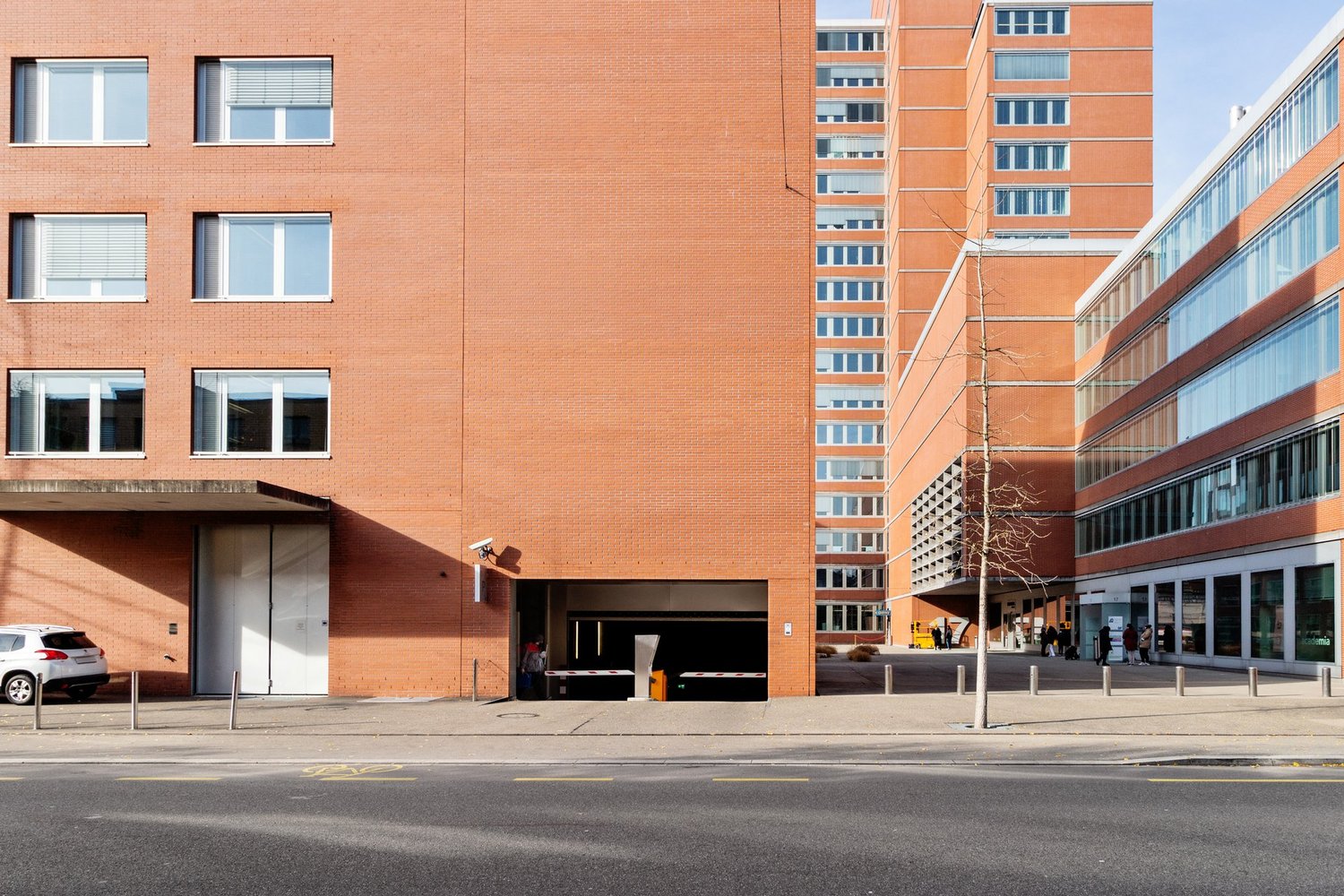 662m² negozio