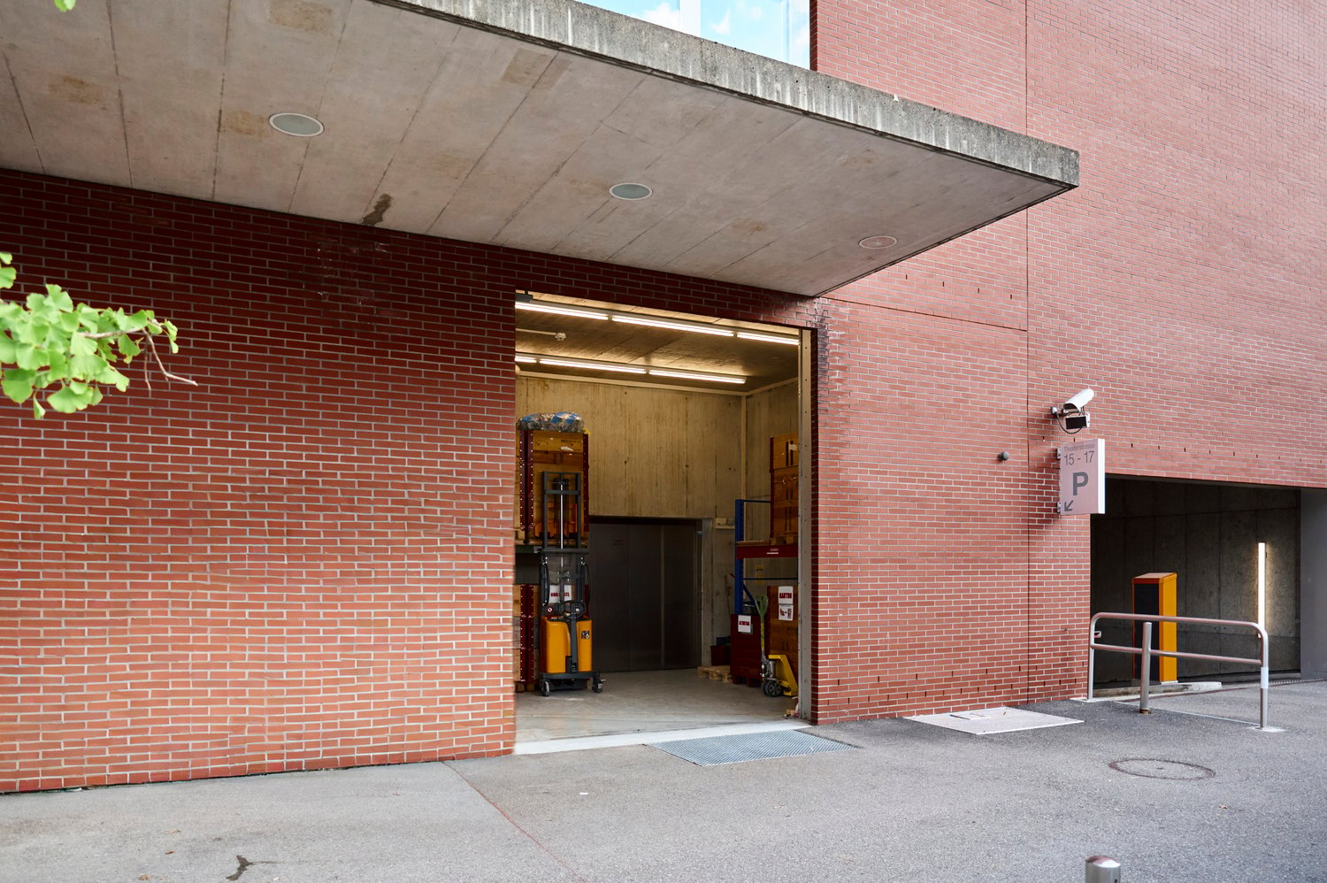 662m² negozio