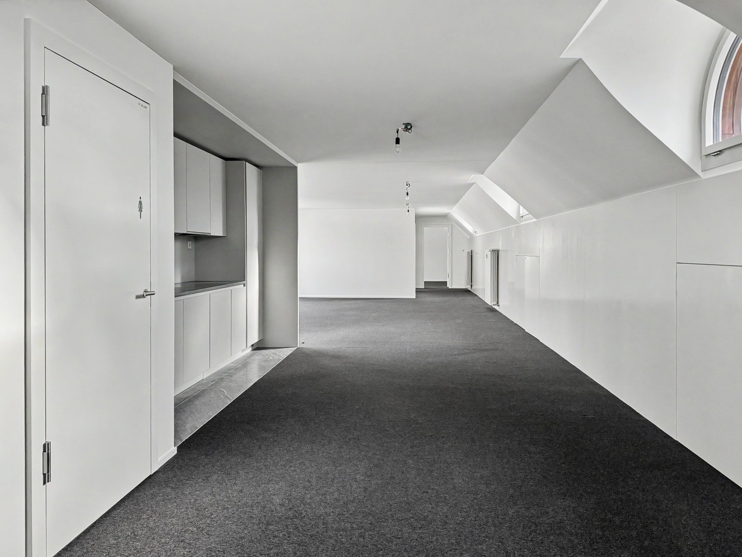 186m² office