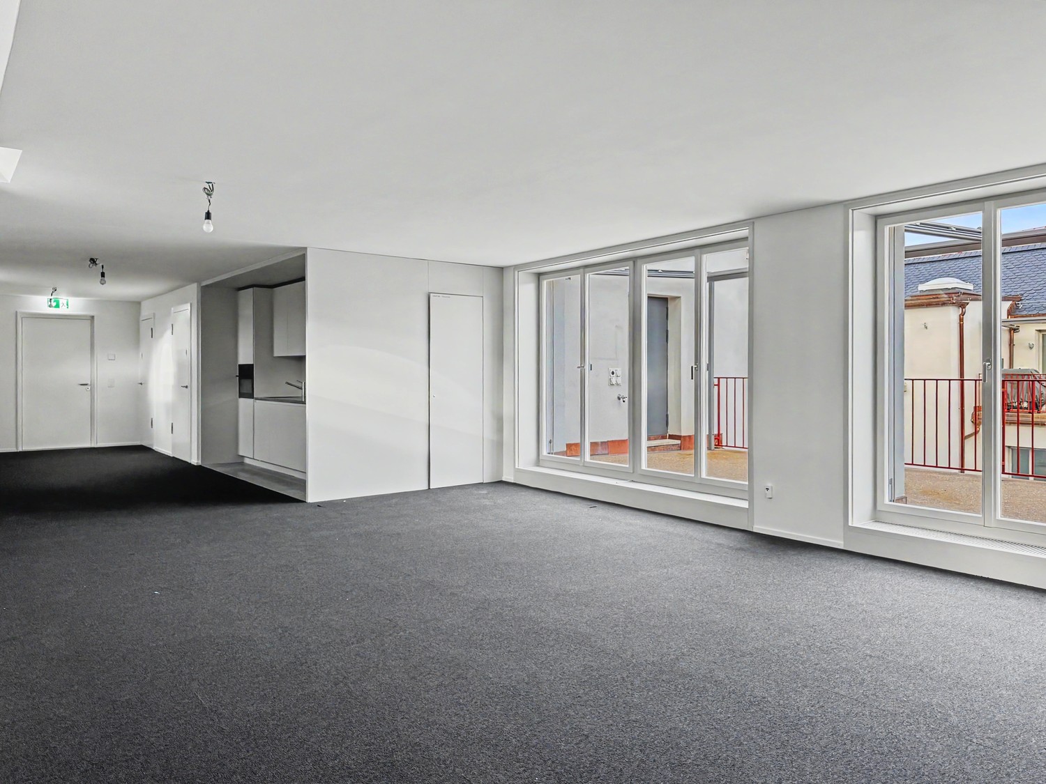 186m² office