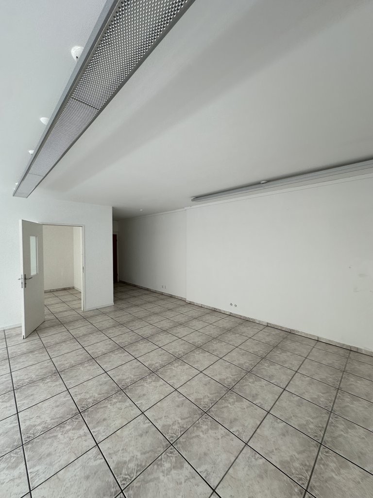 98m² ufficio, foto 2 di 8
