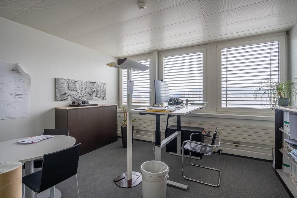 303m² ufficio, foto 8 di 10