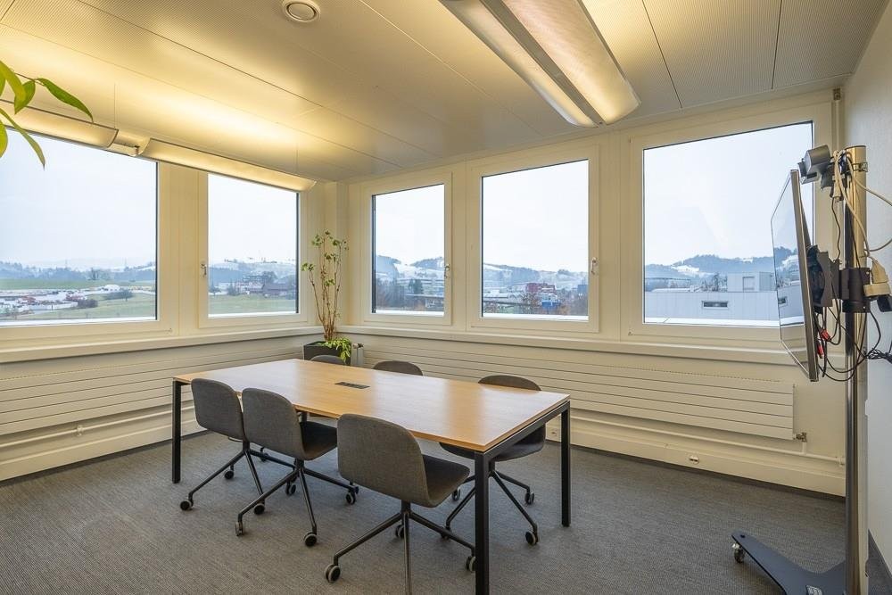 303m² ufficio, foto 2 di 10