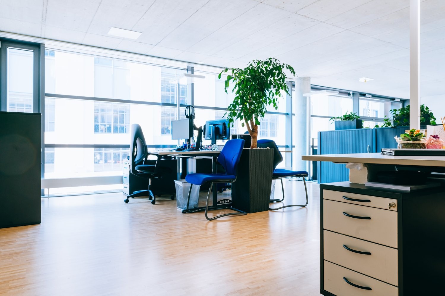 170m² commercial