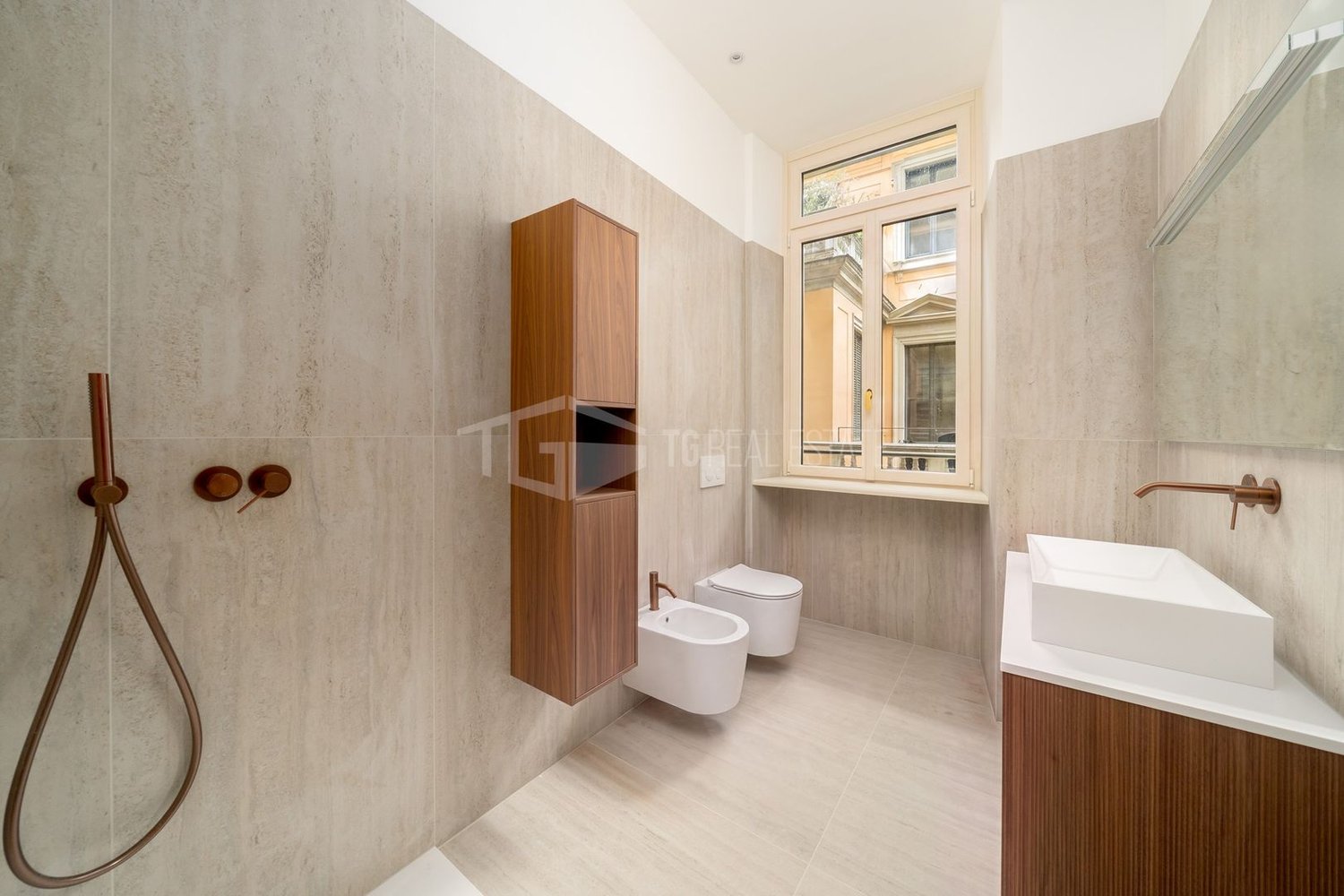 5 rooms apartment, foto 10 di 10