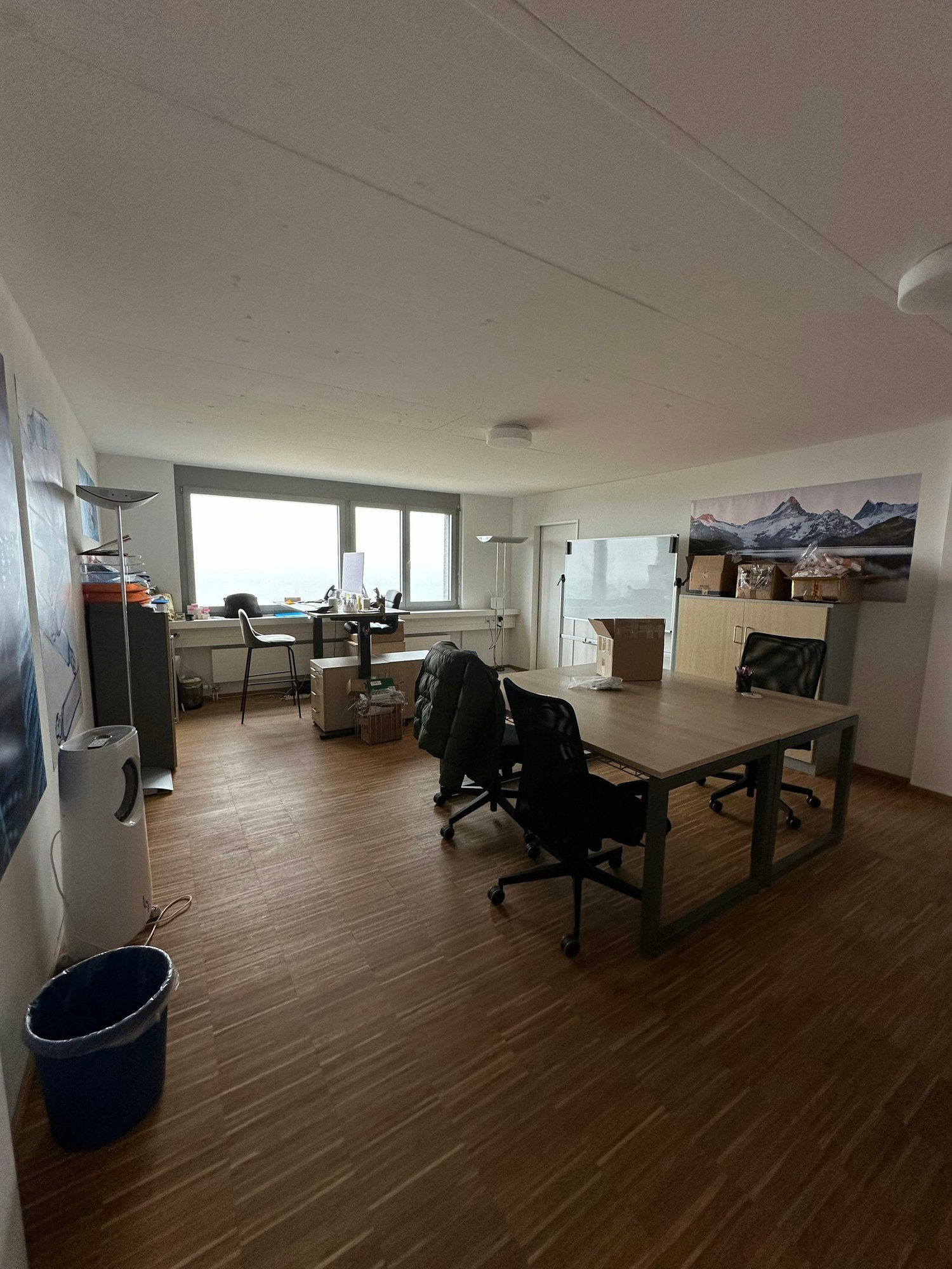 222m² office