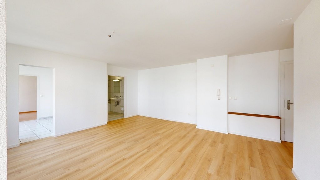 93m² commerciale