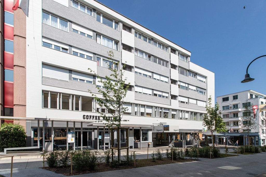 93m² commerciale