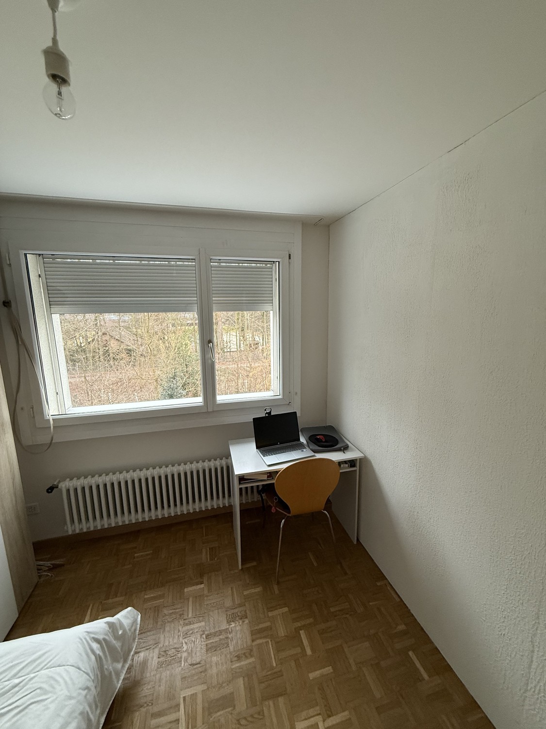 Camera in un appartamento condiviso, foto 2 di 5