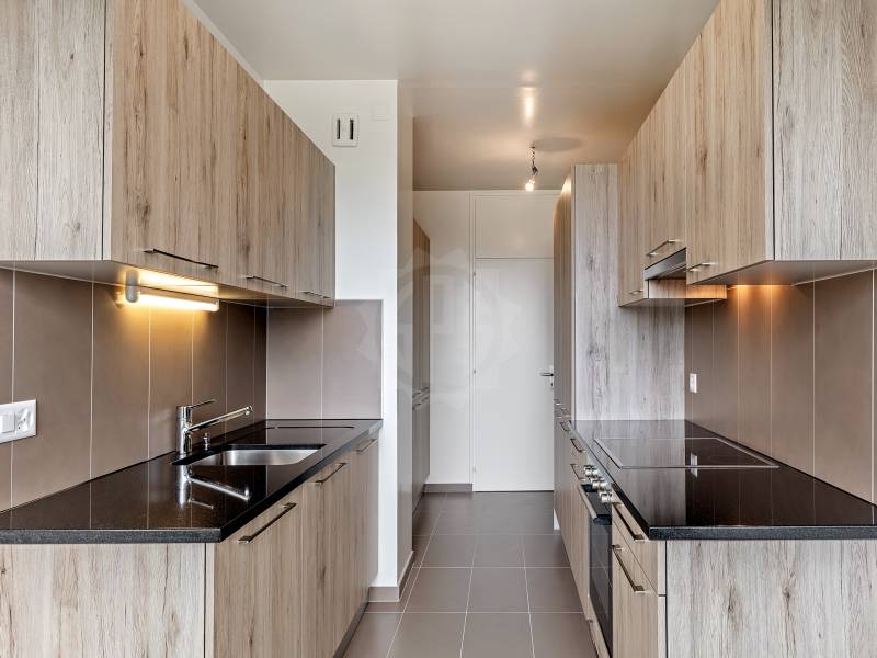 6 ½ rooms apartment, foto 5 di 9