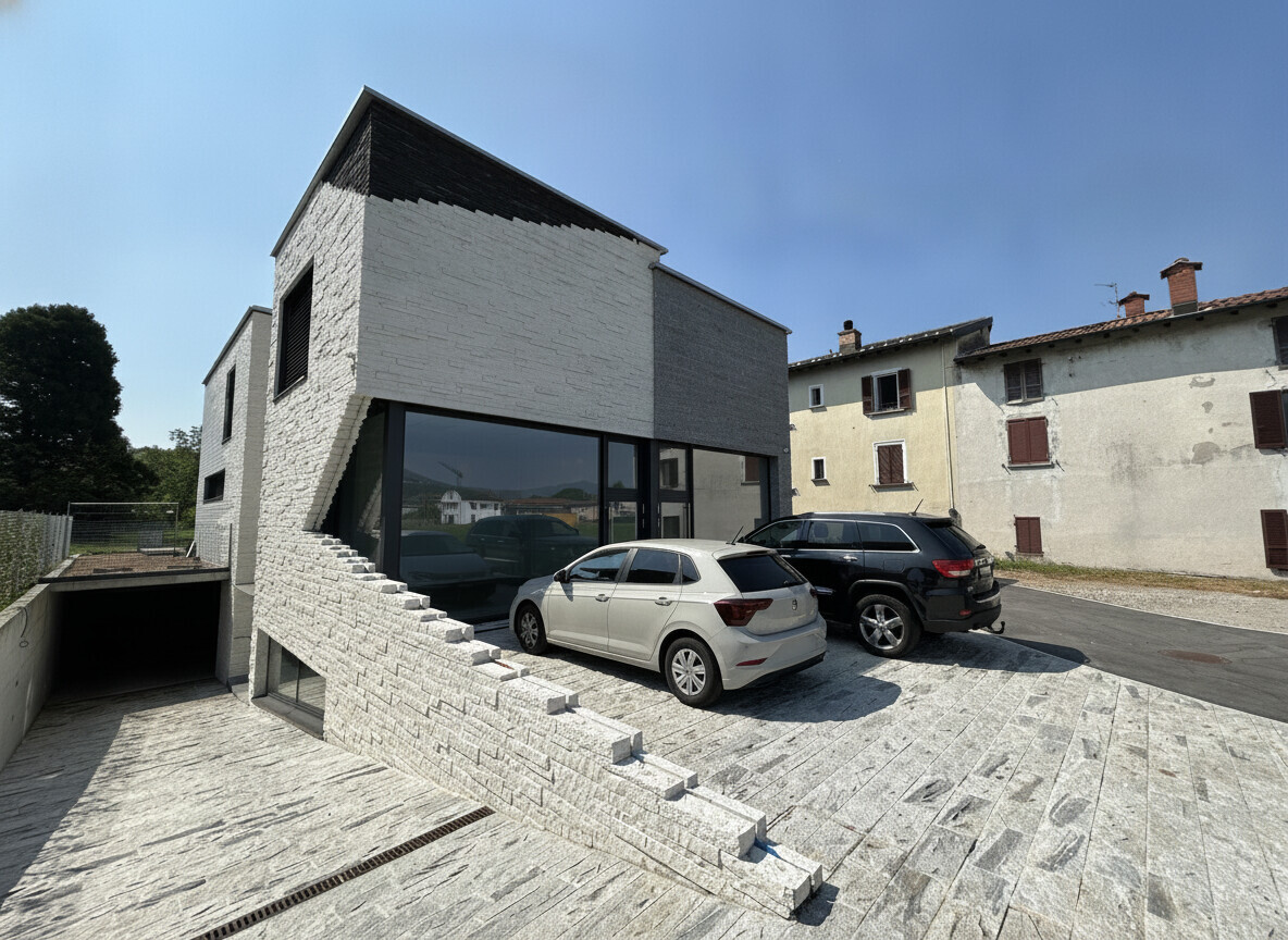 35m² shop