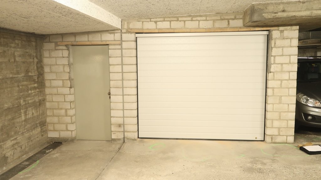 Posto auto in garage