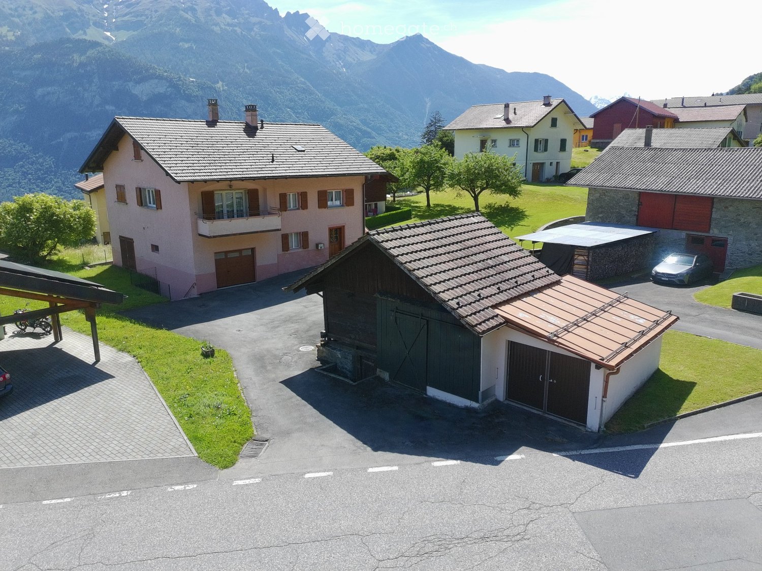8 rooms single house