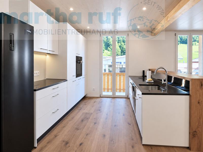 5 rooms apartment