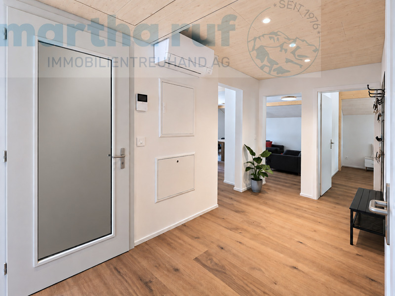 5 rooms apartment
