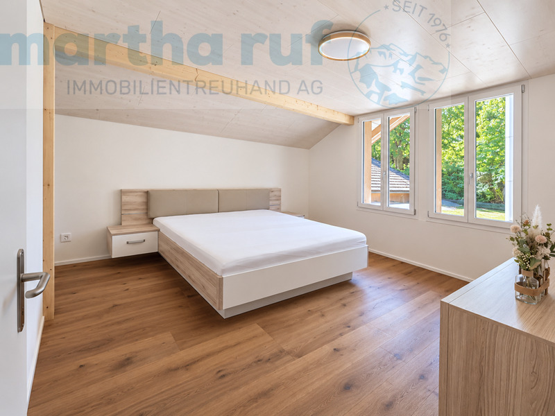 5 rooms apartment