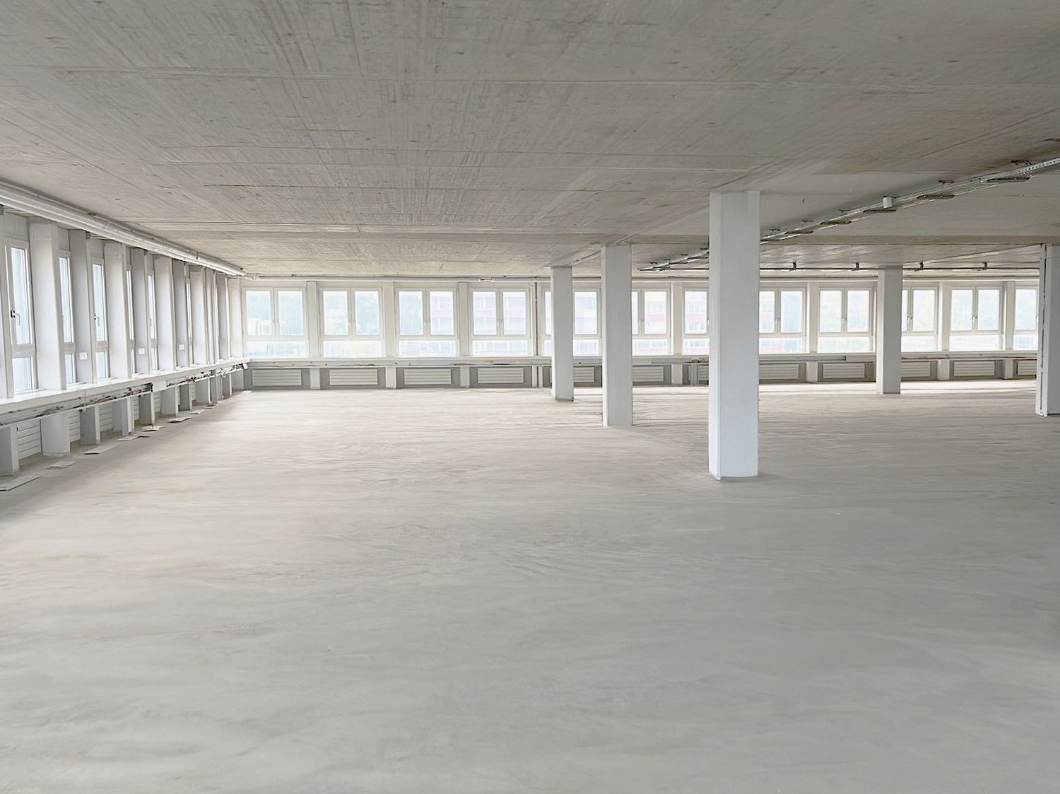 765m² ufficio