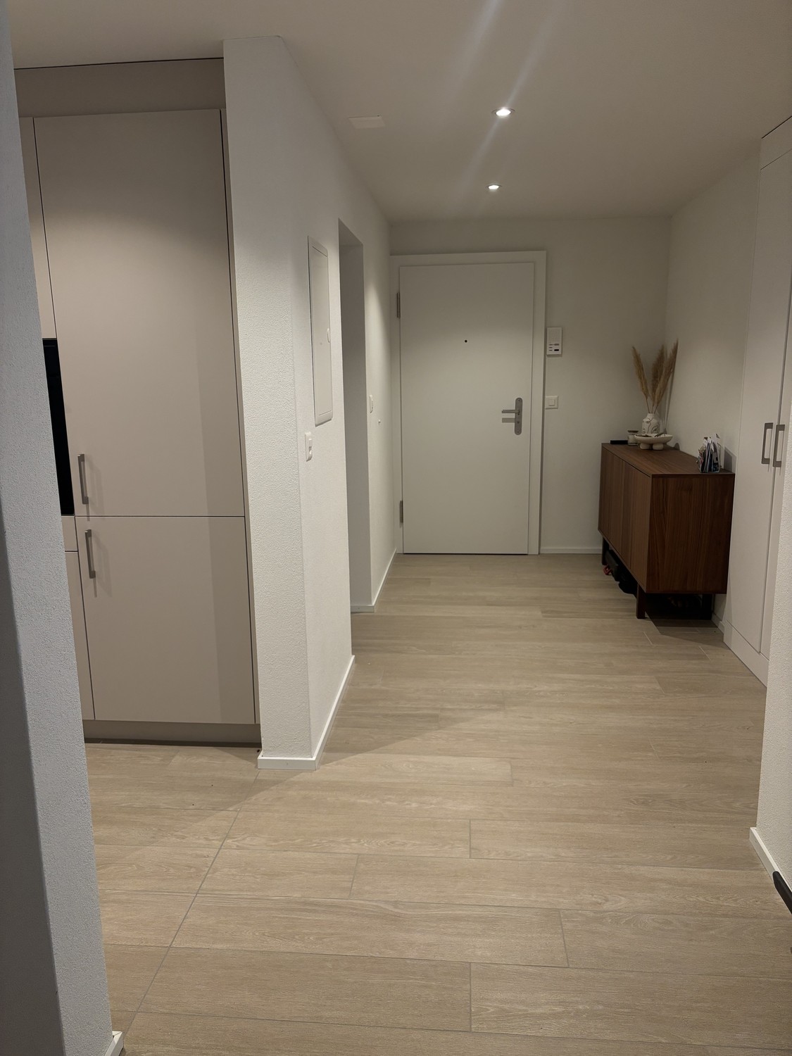 Appartamento di 2 ½ locali, foto 2 di 8