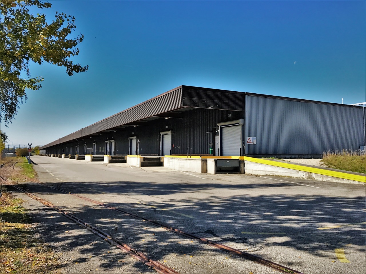 27715m² oggetto industriale