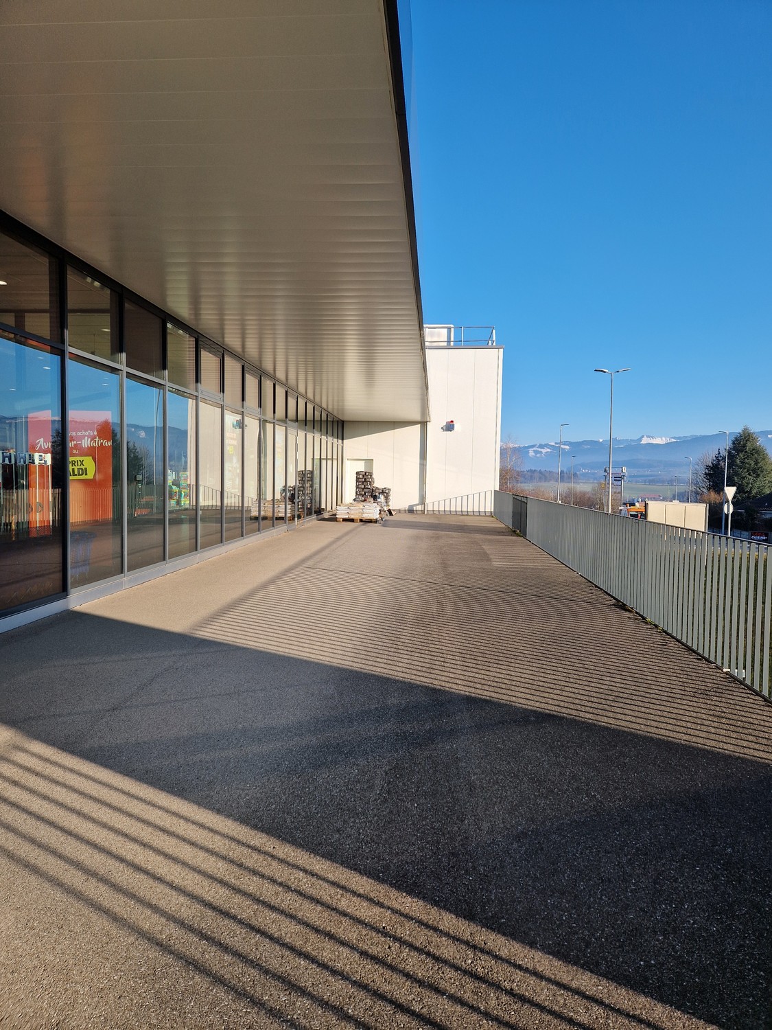 2486m² commerciale