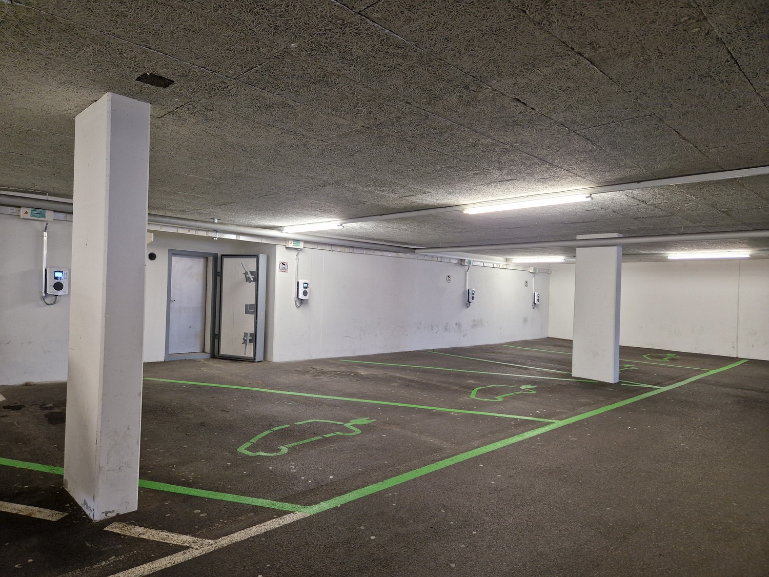 2486m² commerciale