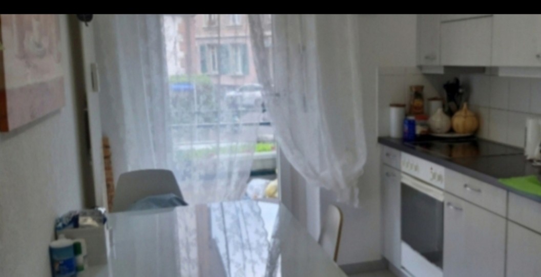 Camera in un appartamento condiviso, foto 1 di 7