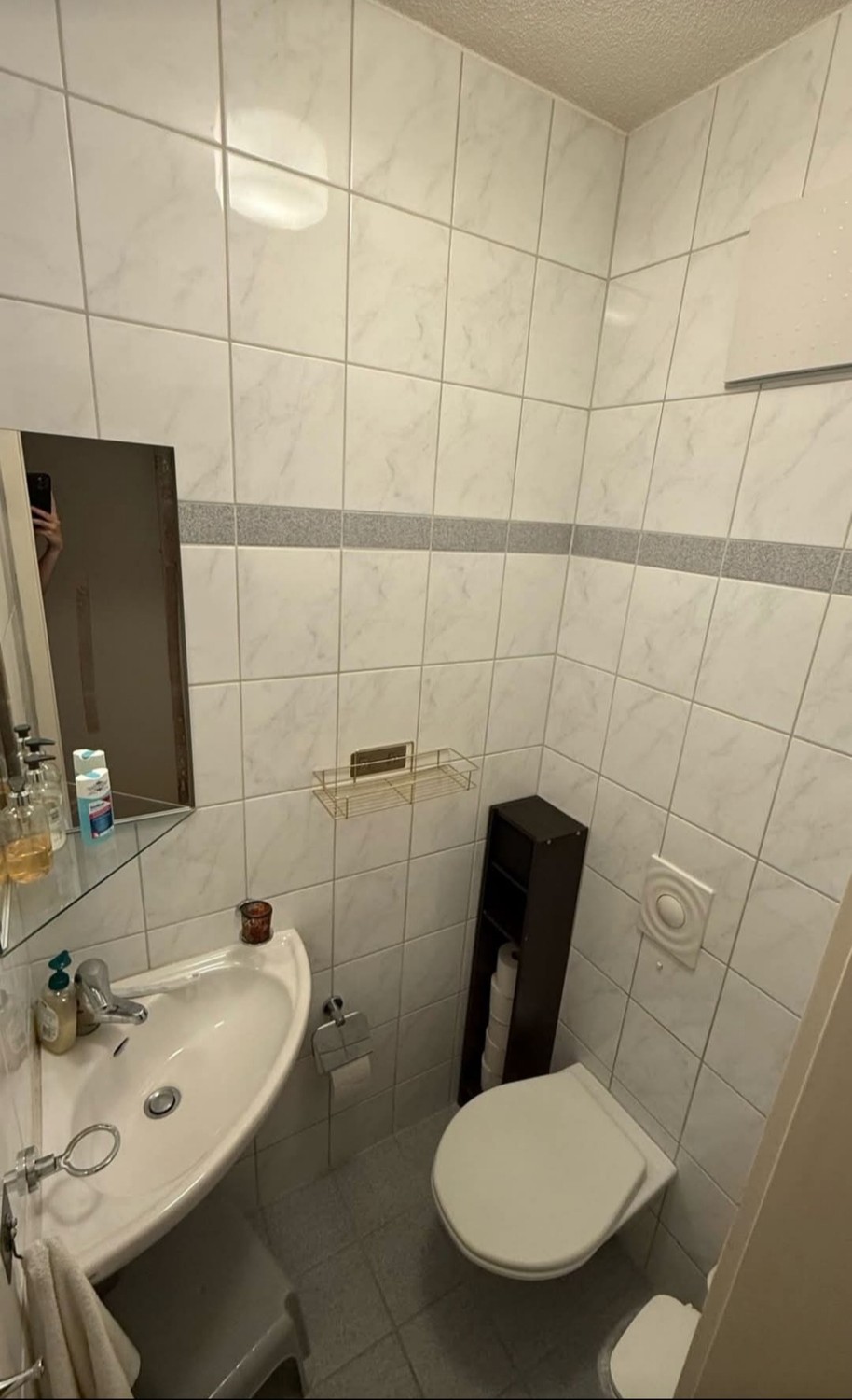 Camera in un appartamento condiviso, foto 5 di 7