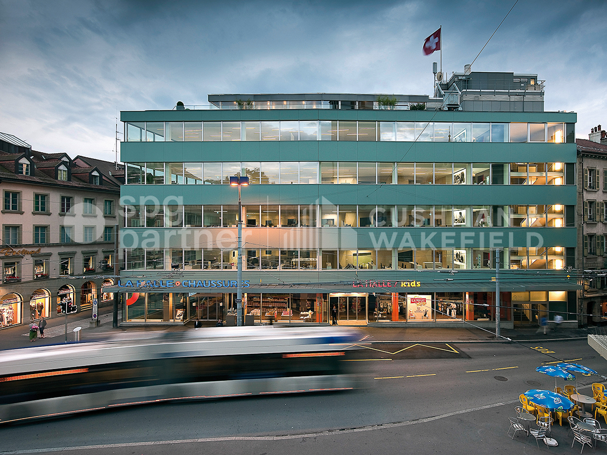 650m² ufficio, foto 1 di 10