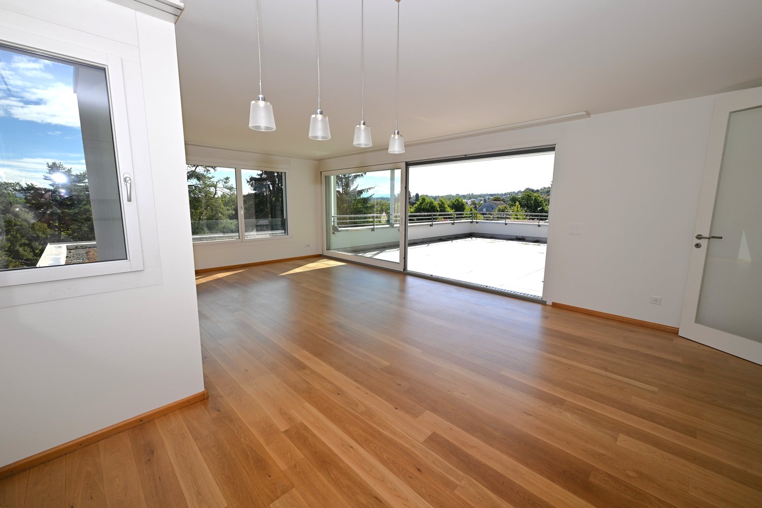 Casa a schiera in terrazza con 5 ½ locali, foto 4 di 10