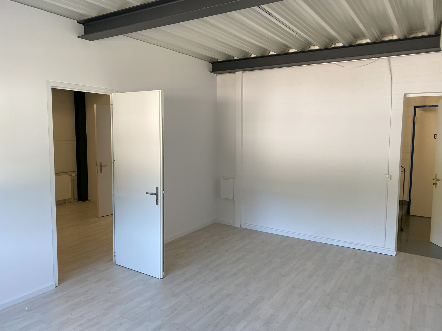 49m² locale per hobby