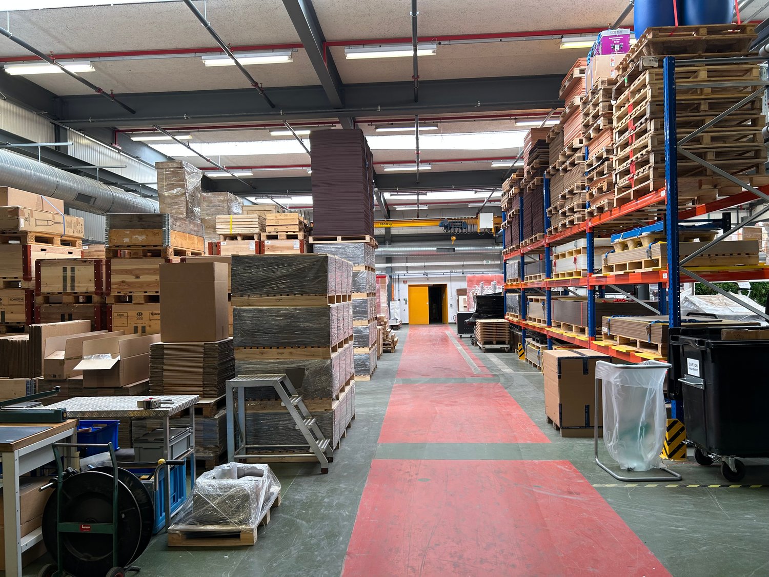866m² oggetto industriale