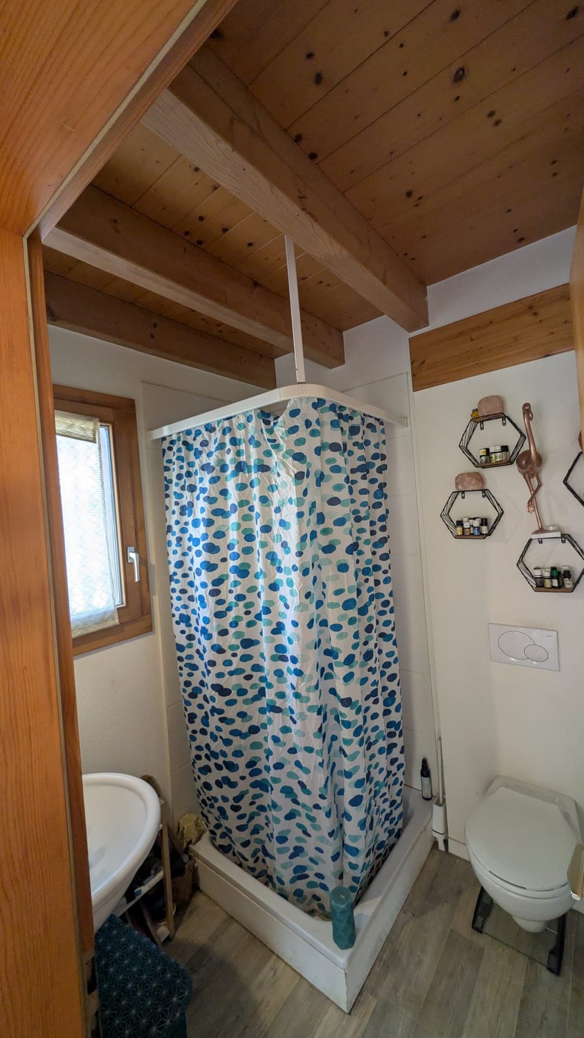 2 rooms single house