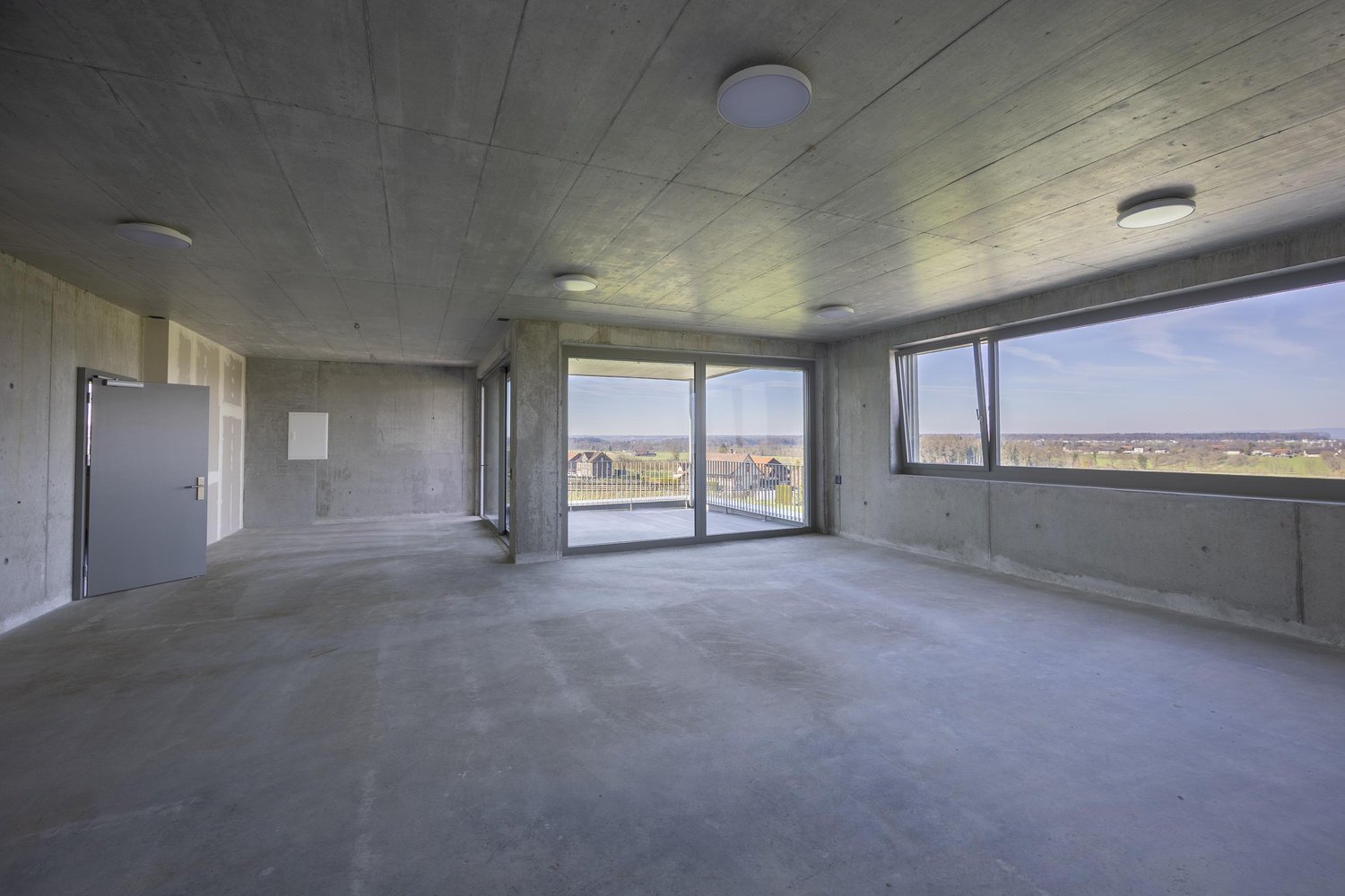 244m² office