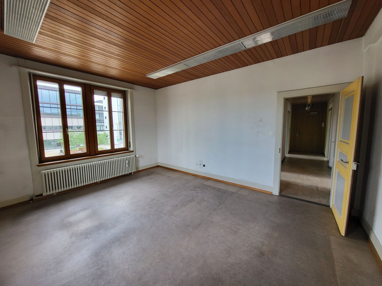 129m² commerciale